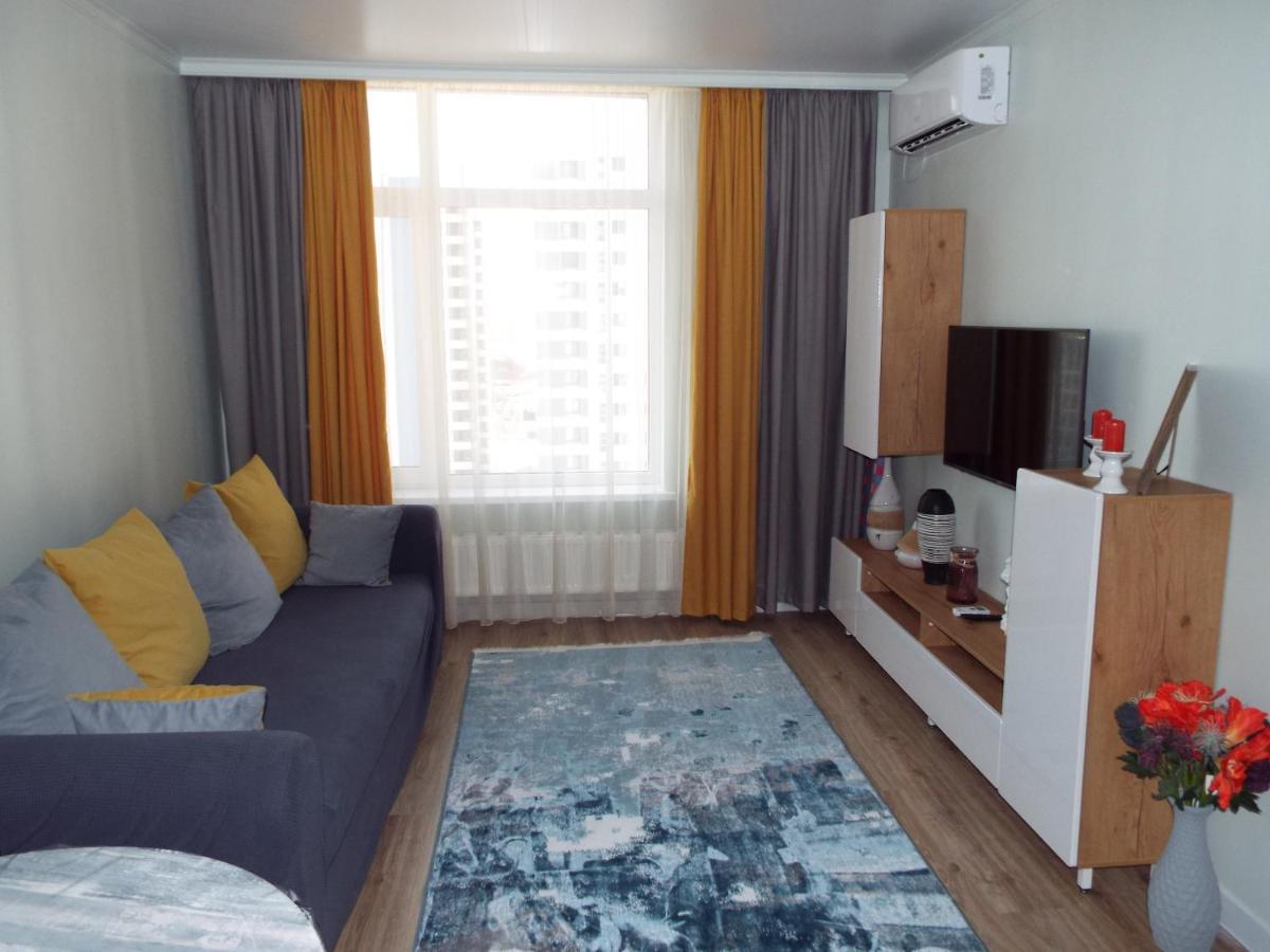 אסטנה Esil Plaza Apartment מראה חיצוני תמונה